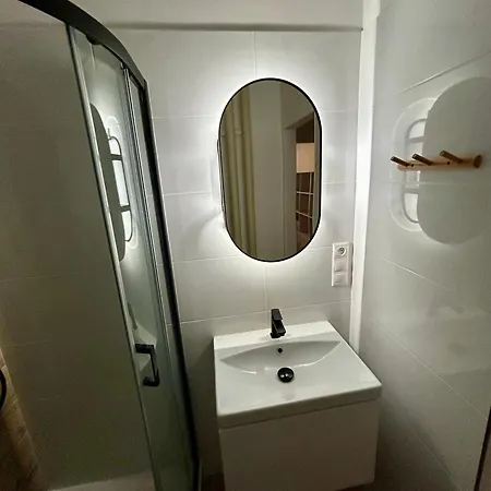 شقة City-centre بييشتِني